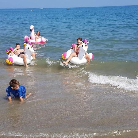 De Distel Daire Oostende Dış mekan fotoğraf
